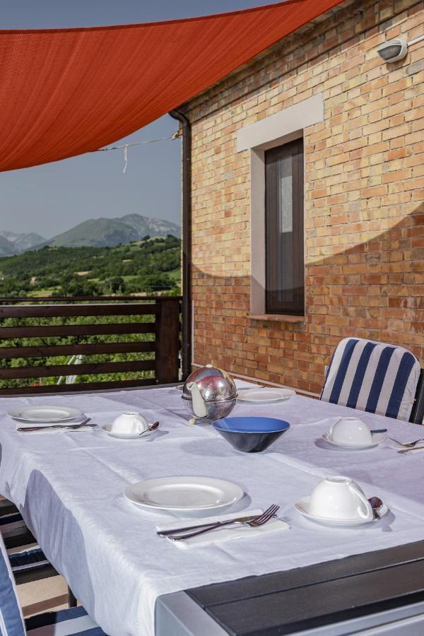 Casa Friano Bed and Breakfast Amandola Buitenkant foto